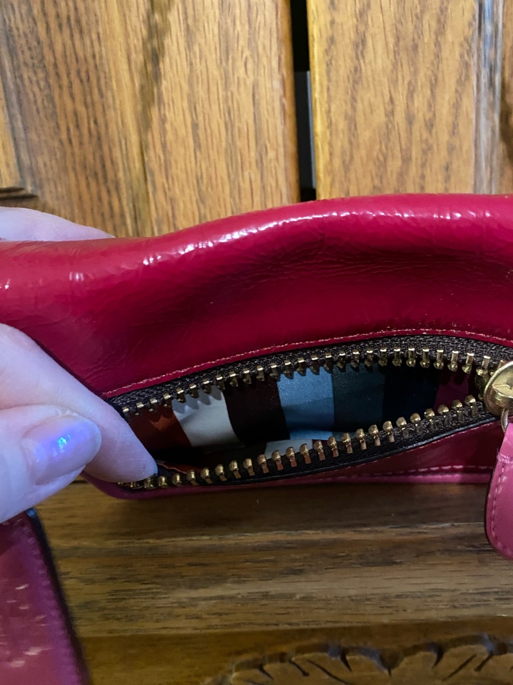 Coach Legacy turnlock pink & red patent leather mini crossbody bag w/ Gold Chain - Picture 6 of 11